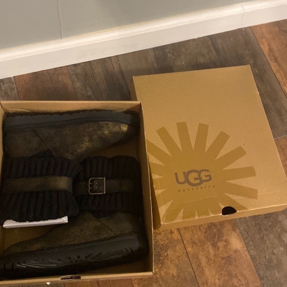Authentic metallic UGG boots - Picture 4 of 12